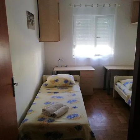 Appartamento Zentrale Ferienwohnung Mit Ueberdachtem Balkon *